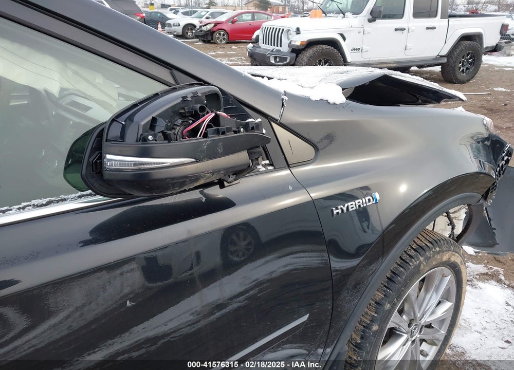 2018 TOYOTA RAV4 HYBRID VIN: JTMDJREV9JD215619