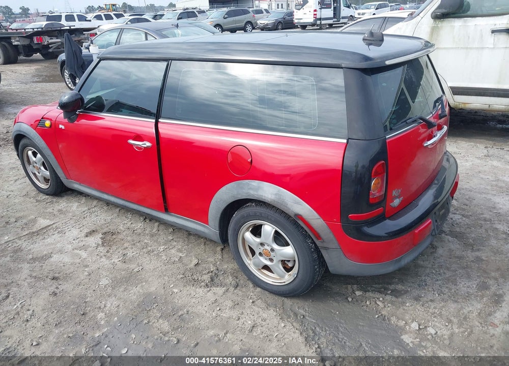2008 MINI COOPER CLUBMAN VIN: WMWML33528TN66475