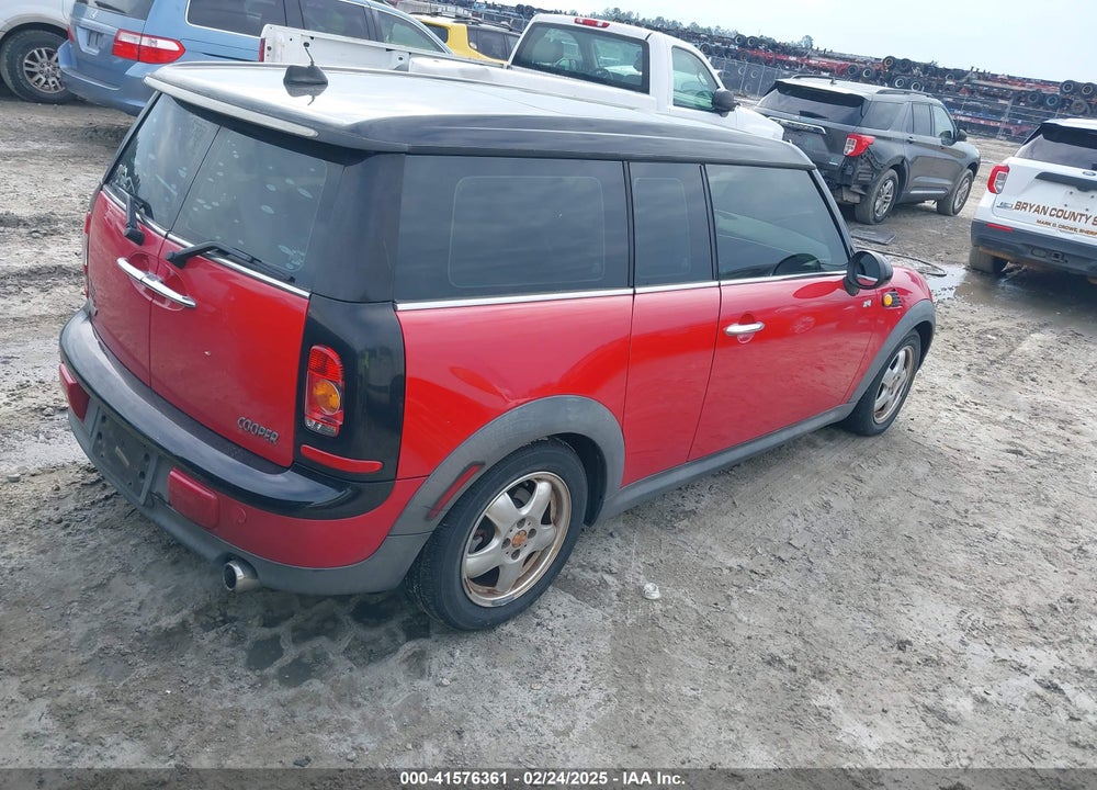 2008 MINI COOPER CLUBMAN VIN: WMWML33528TN66475