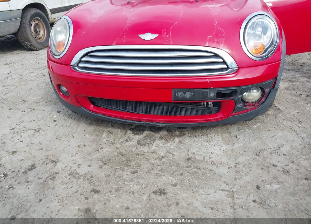 2008 MINI COOPER CLUBMAN VIN: WMWML33528TN66475
