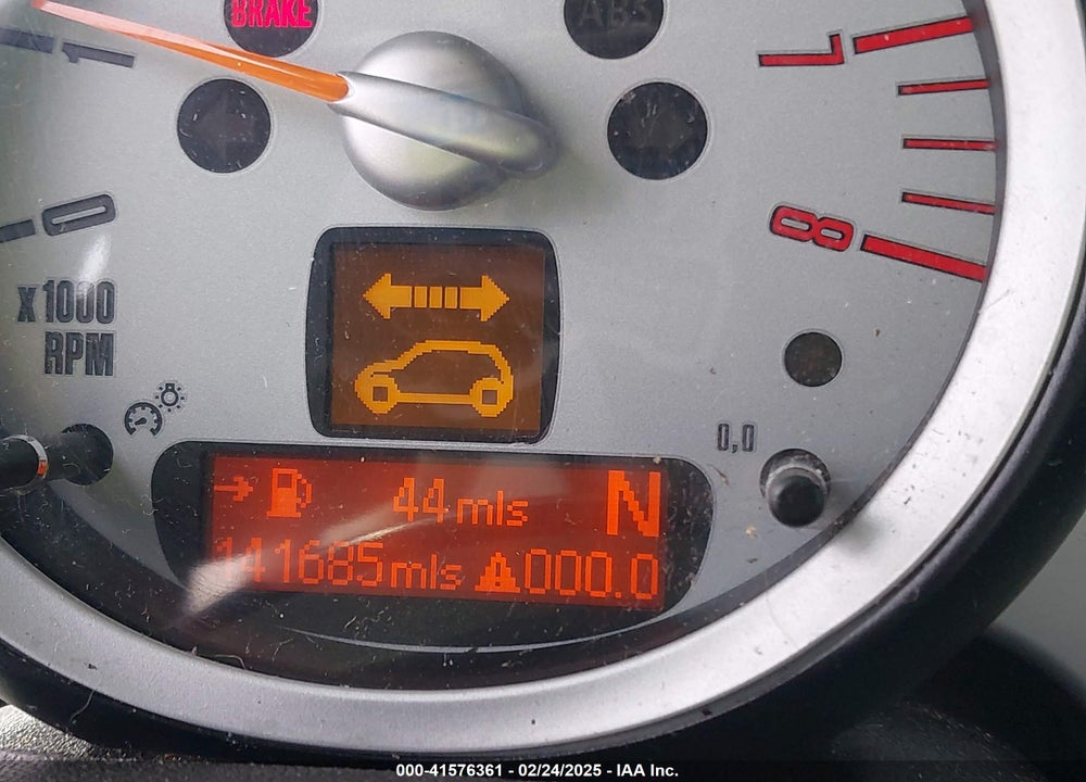 2008 MINI COOPER CLUBMAN VIN: WMWML33528TN66475