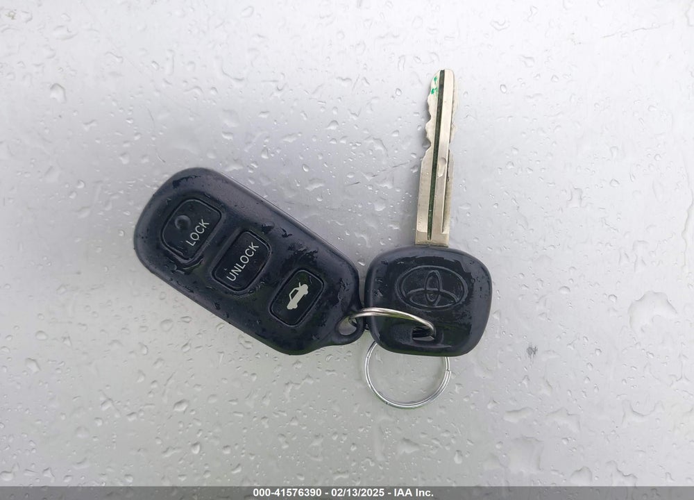 2004 TOYOTA AVALON VIN: 4T1BF28B24U384026