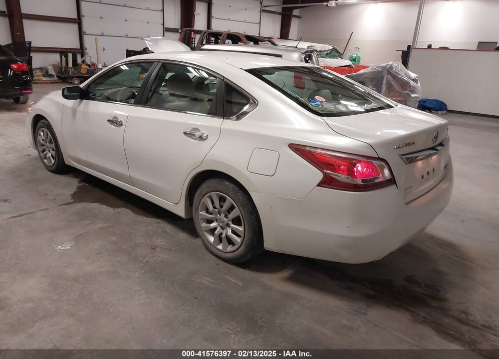 2013 NISSAN ALTIMA VIN: 1N4AL3AP2DC296061