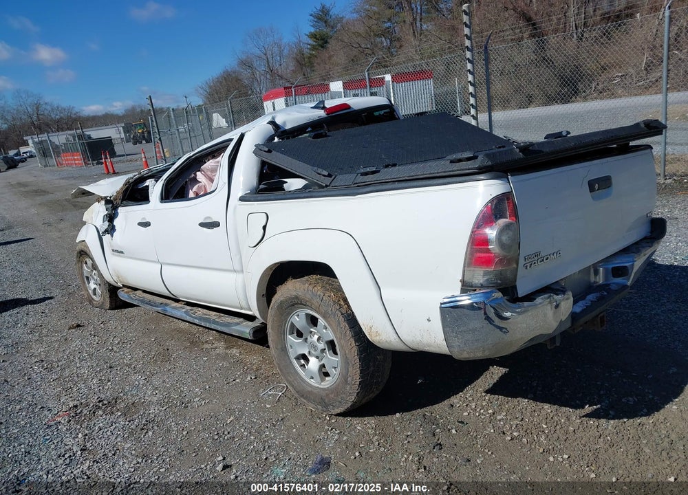 2015 TOYOTA TACOMA DOUBLE CAB/TRD PRO VIN: 5TFLU4EN1FX116529
