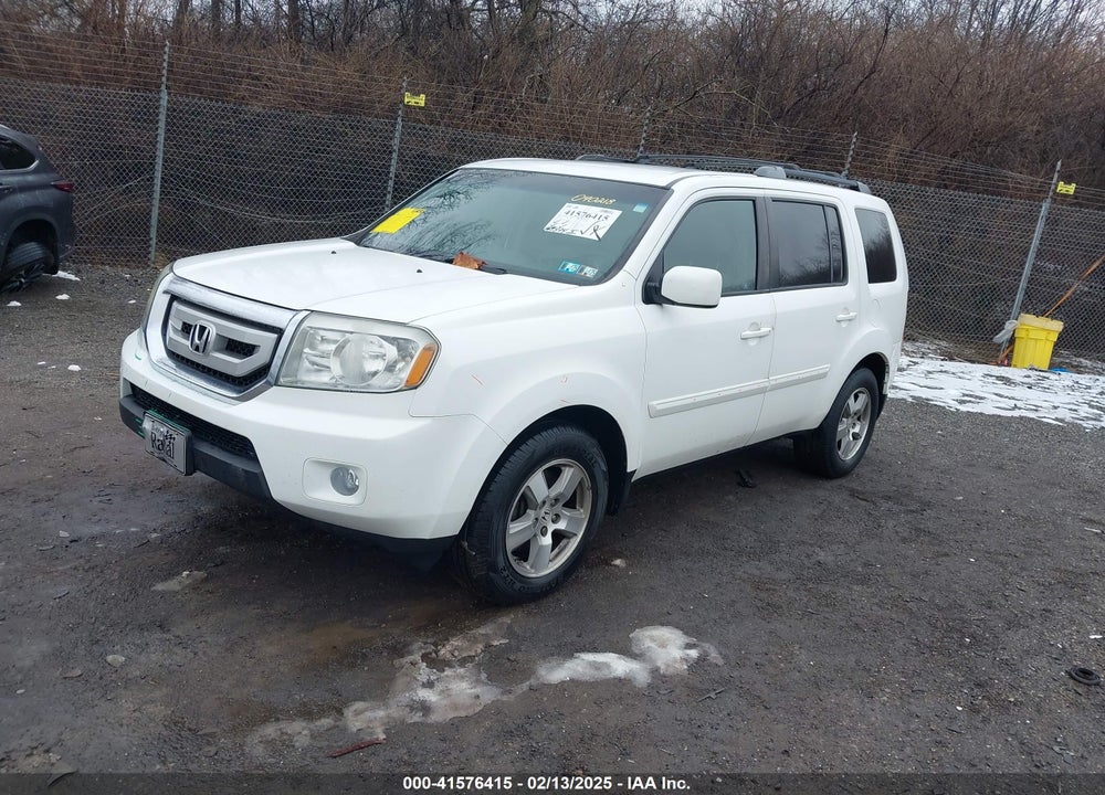 2010 HONDA PILOT VIN: 5FNYF4H41AB040218