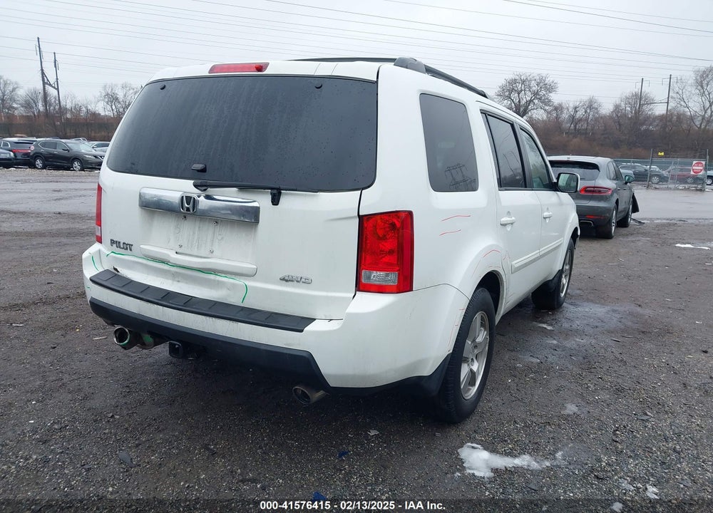 2010 HONDA PILOT VIN: 5FNYF4H41AB040218