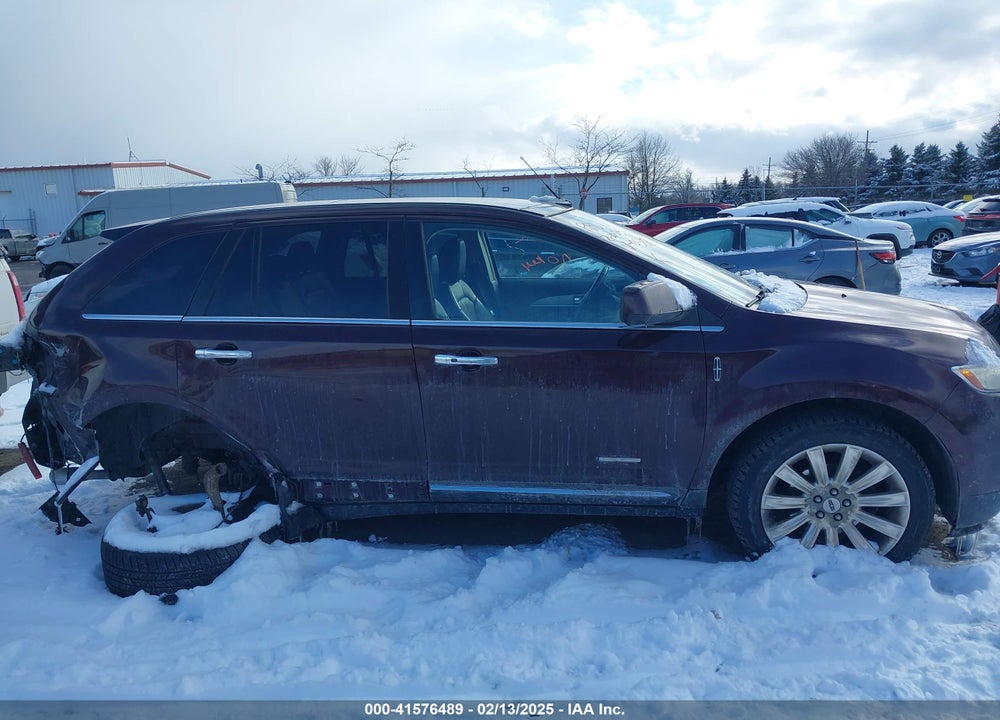 2011 LINCOLN MKX VIN: 2LMDJ8JKXBBJ00587