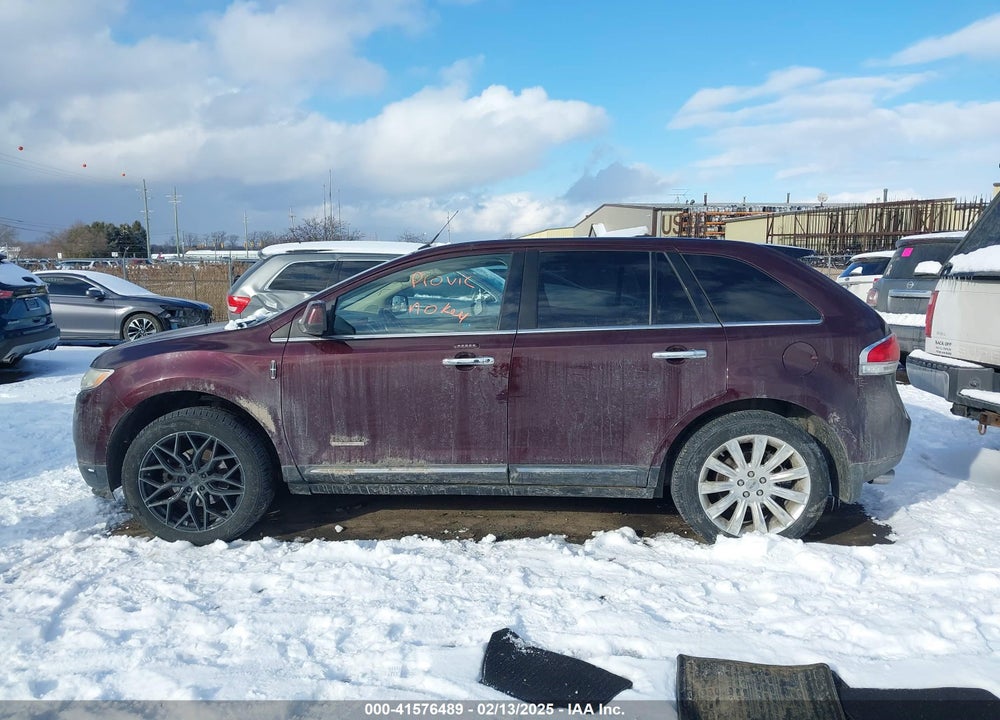 2011 LINCOLN MKX VIN: 2LMDJ8JKXBBJ00587