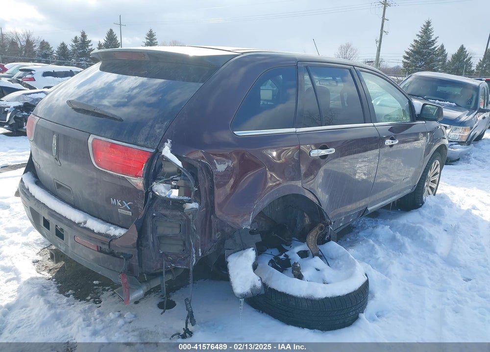 2011 LINCOLN MKX VIN: 2LMDJ8JKXBBJ00587