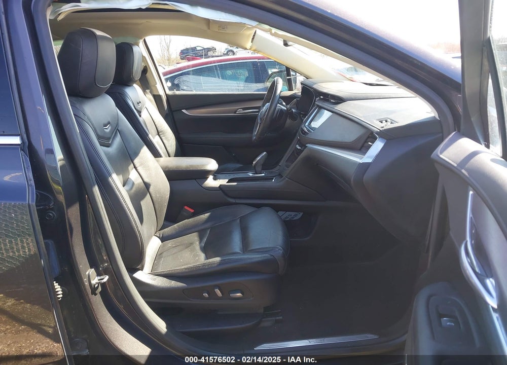 2017 CADILLAC XT5 VIN: 1GYKNDRS0HZ277643