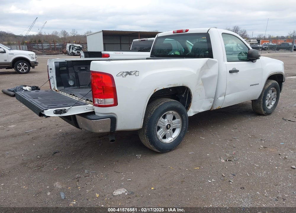 2011 GMC SIERRA 1500 WORK TRUCK VIN: 1GTN2TEA8BZ334441