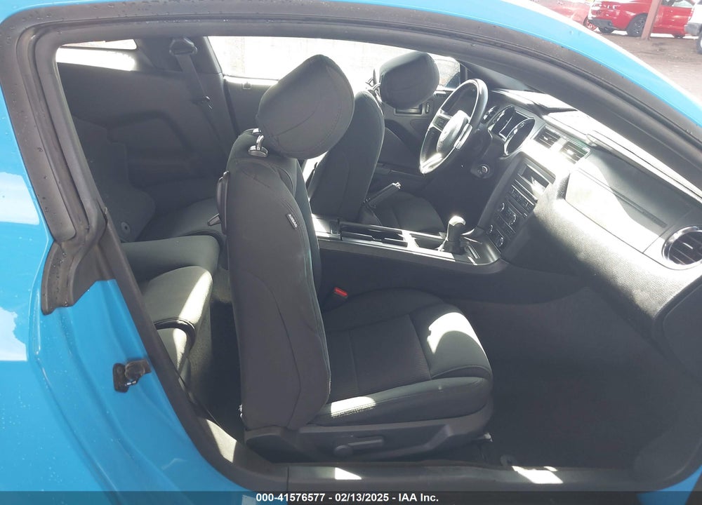 2014 FORD MUSTANG VIN: 1ZVBP8AM4E5231592