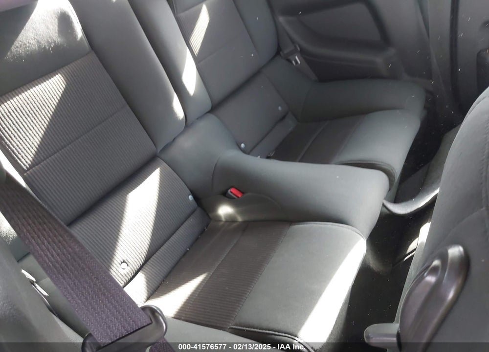 2014 FORD MUSTANG VIN: 1ZVBP8AM4E5231592