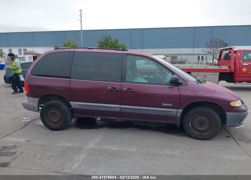 1999 PLYMOUTH VOYAGER VIN: 2P4GP45R8XR382654
