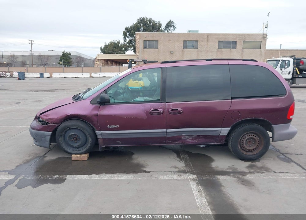 1999 PLYMOUTH VOYAGER VIN: 2P4GP45R8XR382654