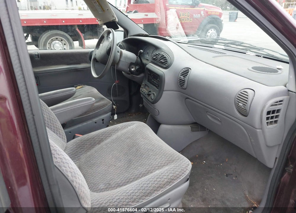 1999 PLYMOUTH VOYAGER VIN: 2P4GP45R8XR382654