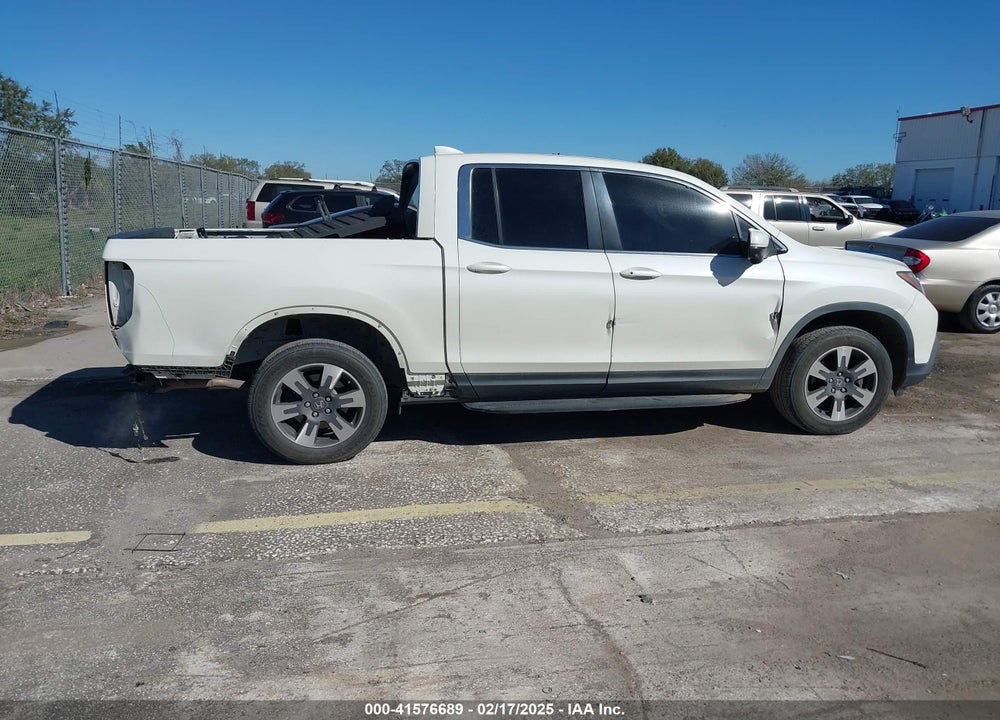 2017 HONDA RIDGELINE VIN: 5FPYK3F61HB026766