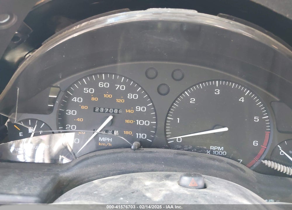 1997 SATURN SL VIN: 1G8ZF528XVZ325466