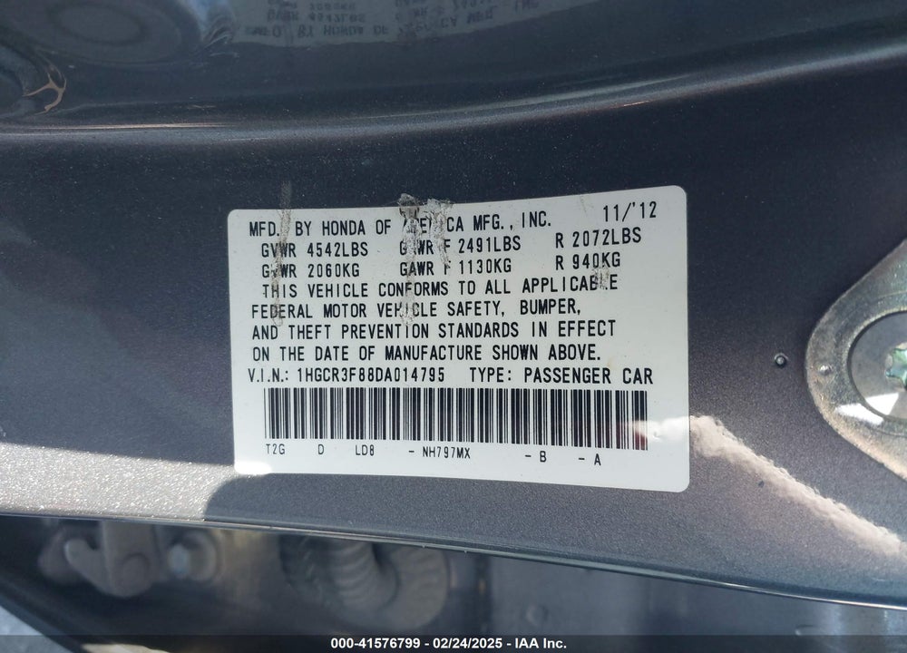 2013 HONDA ACCORD VIN: 1HGCR3F88DA014795