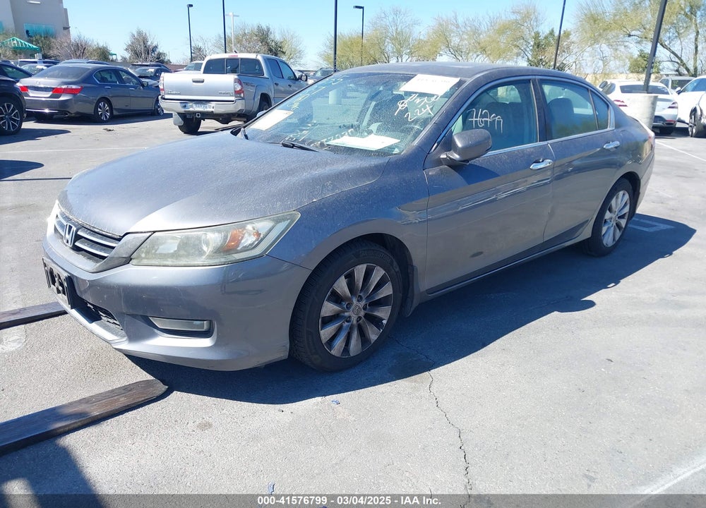 2013 HONDA ACCORD VIN: 1HGCR3F88DA014795
