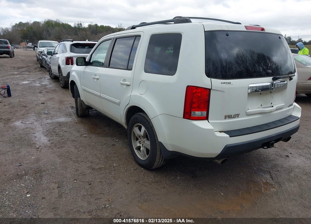 2010 HONDA PILOT EX VIN: 5FNYF4H4XAB019478