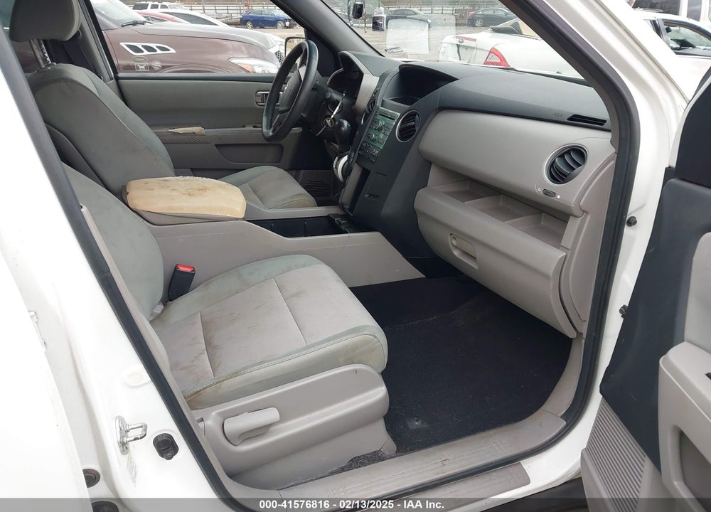 2010 HONDA PILOT EX VIN: 5FNYF4H4XAB019478