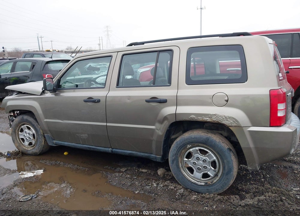 2008 JEEP PATRIOT VIN: 1J8FT28W28D735226