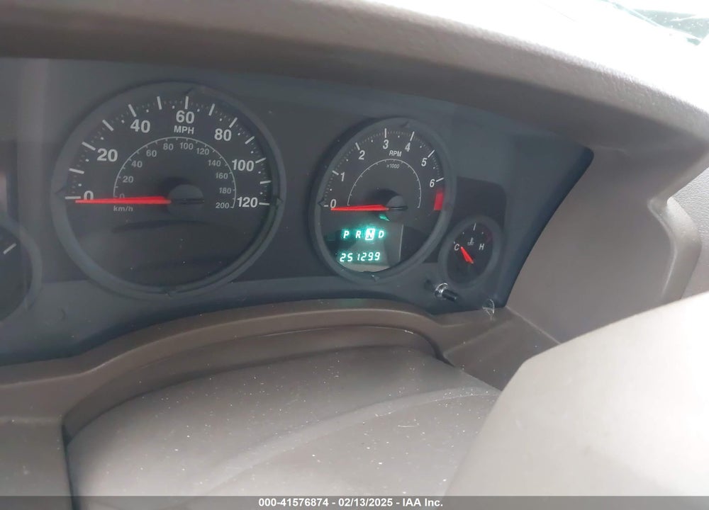2008 JEEP PATRIOT VIN: 1J8FT28W28D735226