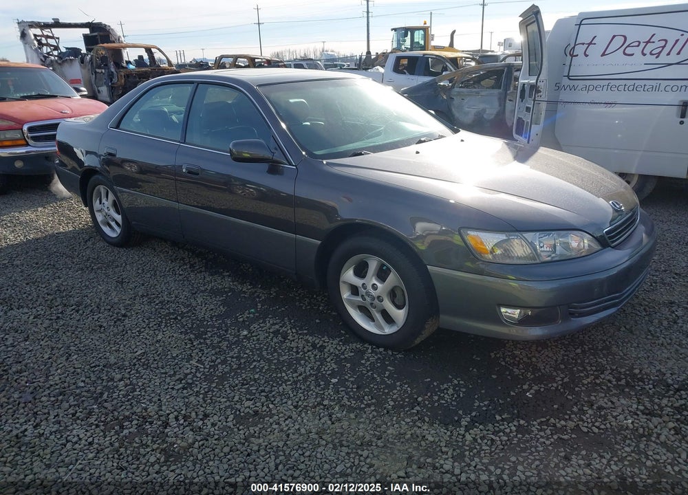 2001 LEXUS ES 300 VIN: JT8BF28G710290516