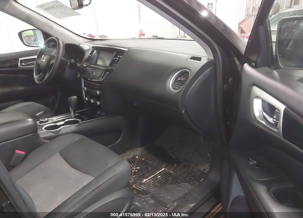 2019 NISSAN PATHFINDER SV VIN: 5N1DR2MMXKC634221