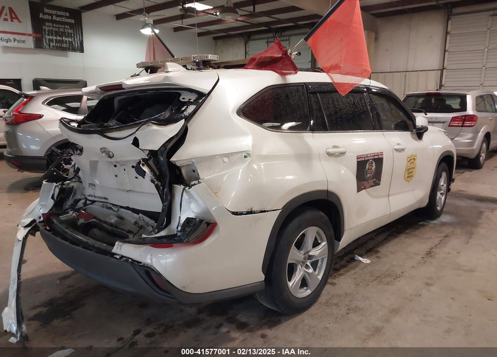 2020 TOYOTA HIGHLANDER LE VIN: 5TDZZRAHXLS503252