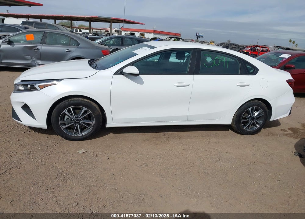 2024 KIA FORTE LXS VIN: 3KPF24ADXRE770983