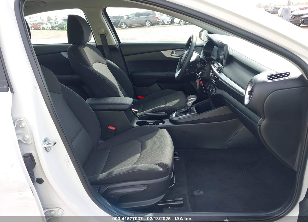 2024 KIA FORTE LXS VIN: 3KPF24ADXRE770983
