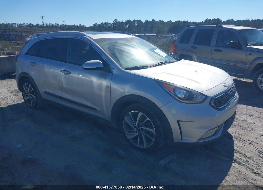 2017 KIA NIRO TOURING VIN: KNDCE3LCXH5082095