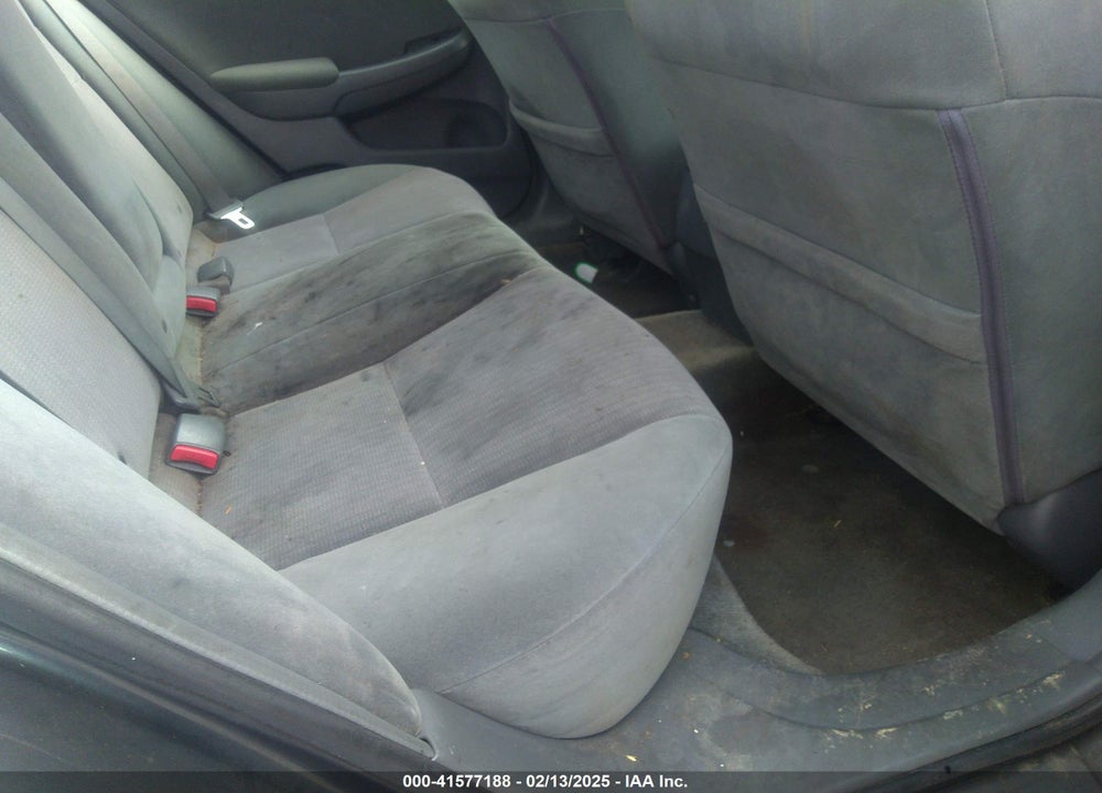2004 HONDA ACCORD 2.4 LX VIN: 1HGCM56324A041912