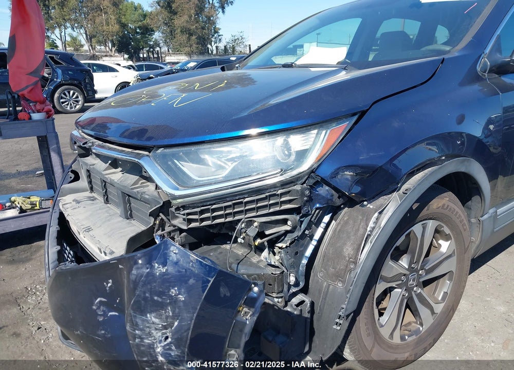 2018 HONDA CR-V LX VIN: 2HKRW5H3XJH411380