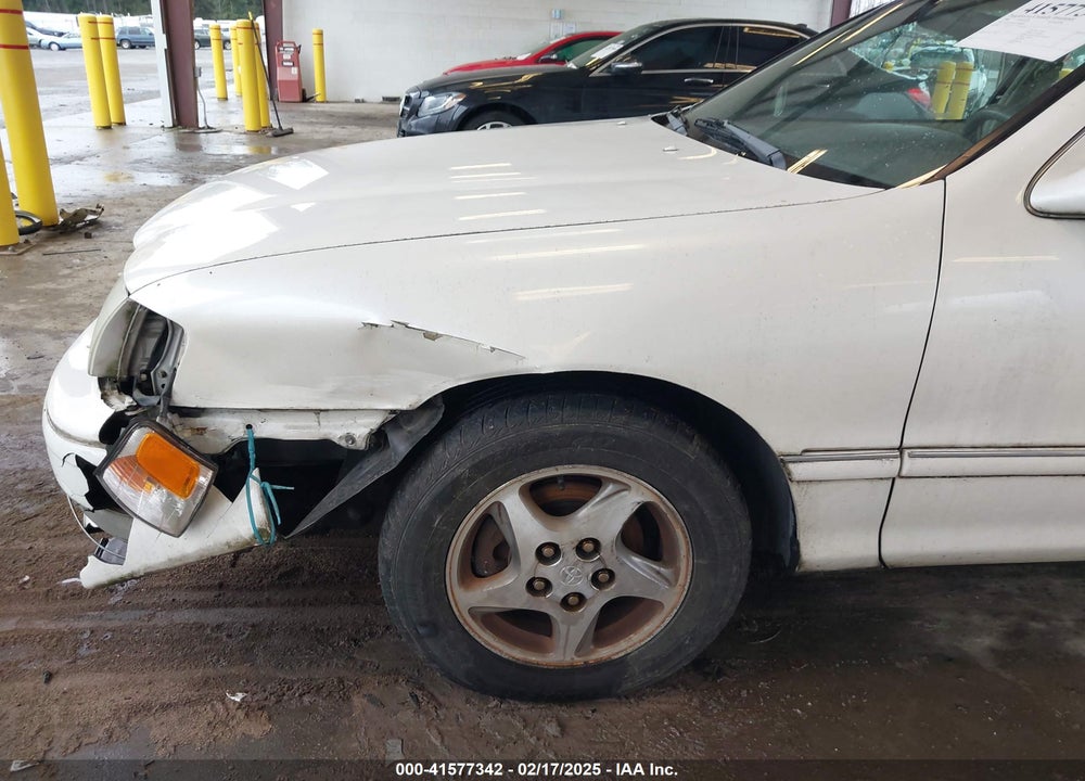 1998 TOYOTA AVALON VIN: 4T1BF18B5WU242038