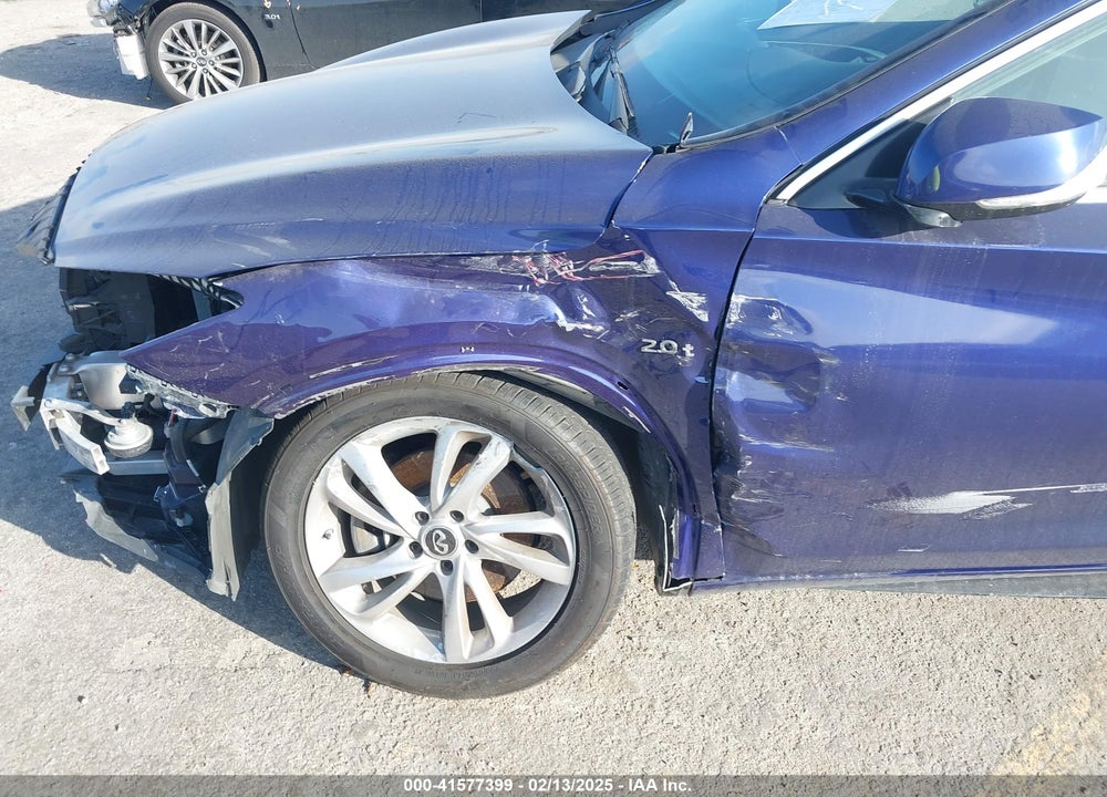 2019 INFINITI QX30 LUXE VIN: SJKCH5CP1KA008789