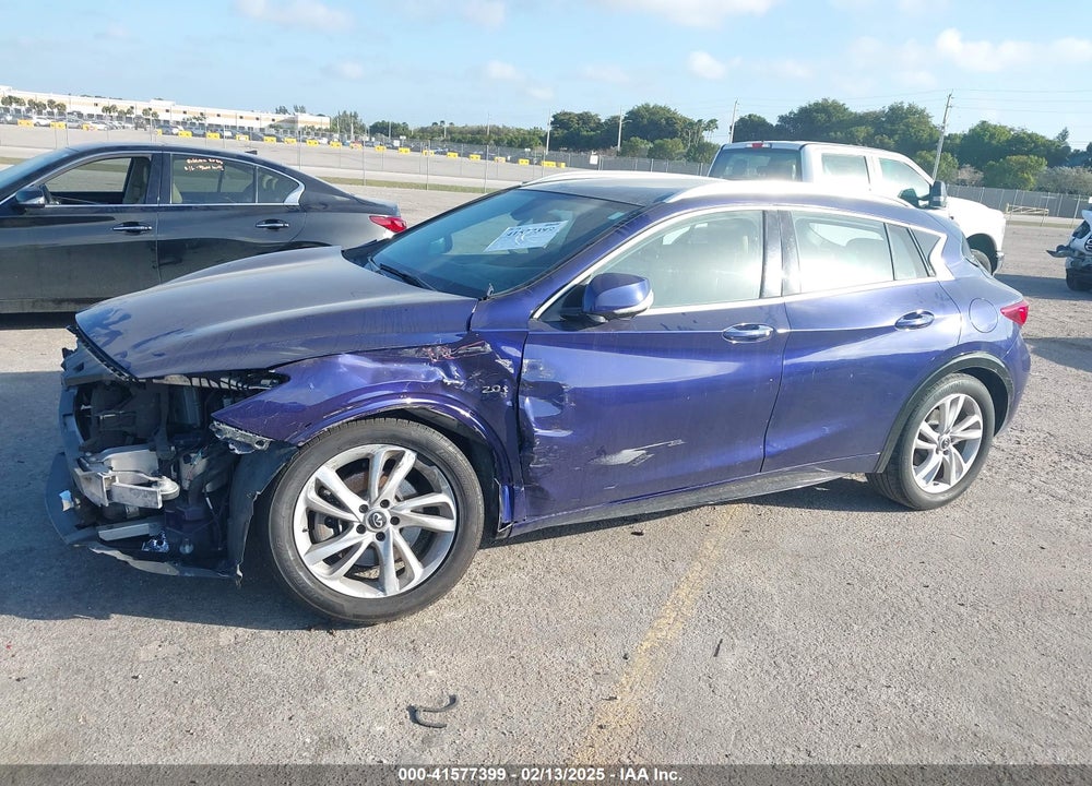 2019 INFINITI QX30 LUXE VIN: SJKCH5CP1KA008789