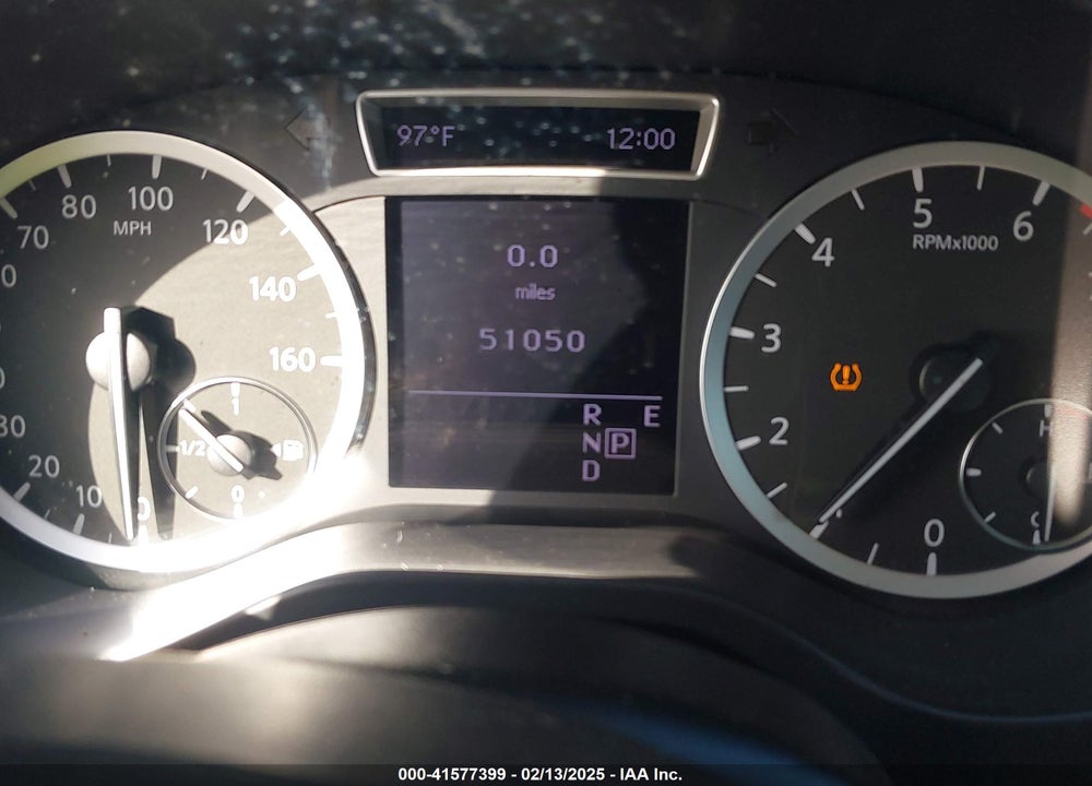 2019 INFINITI QX30 LUXE VIN: SJKCH5CP1KA008789