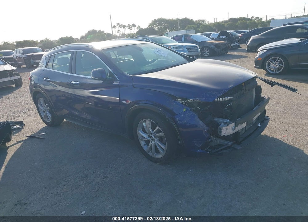 2019 INFINITI QX30 LUXE VIN: SJKCH5CP1KA008789
