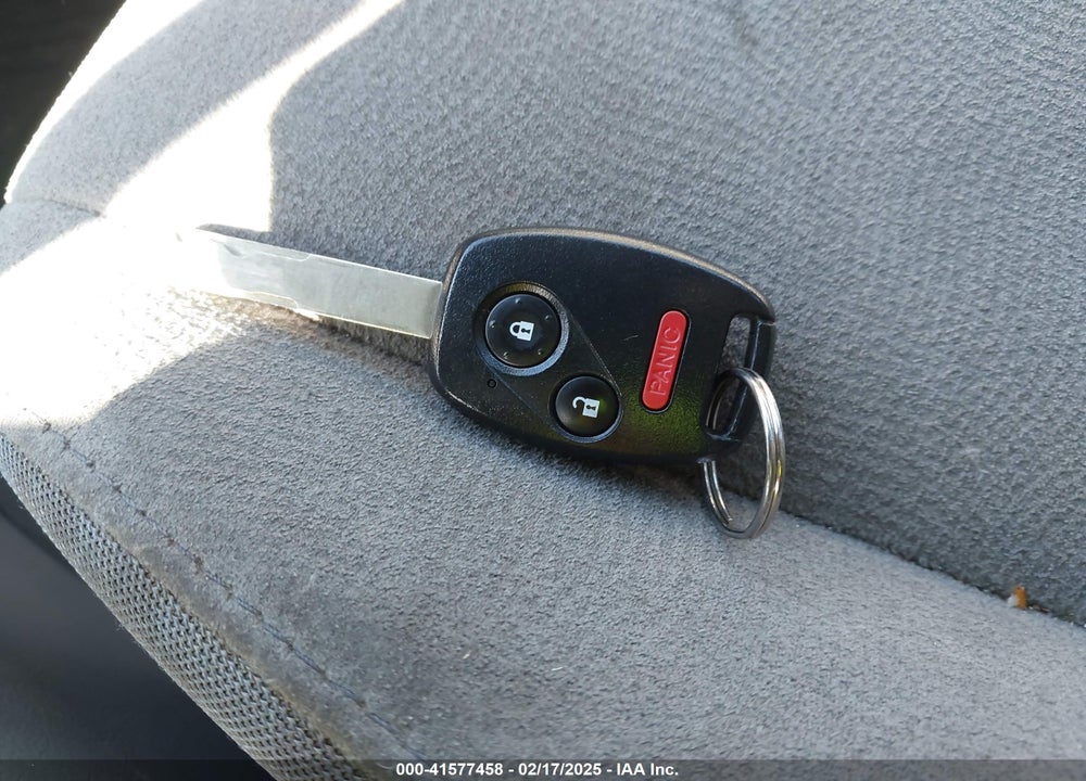 2006 HONDA CIVIC VIN: 1HGFA16536L100635