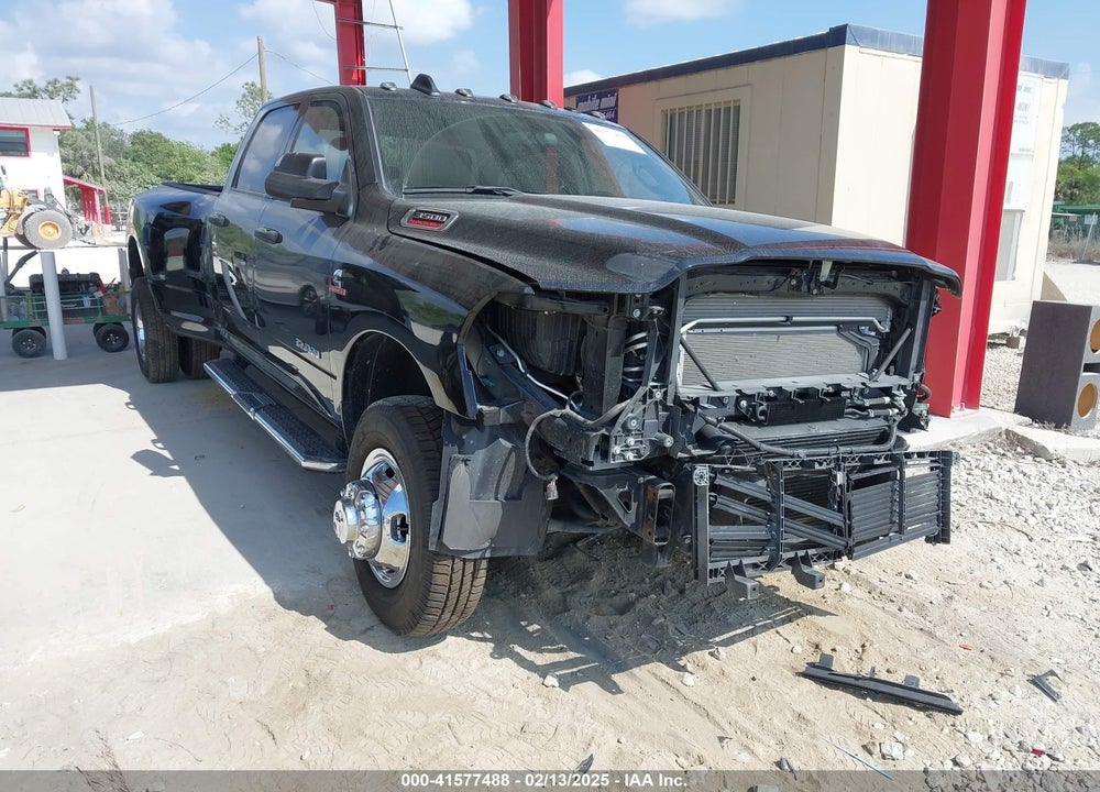 2022 RAM 3500 VIN: 3C63RRGL5NG293055