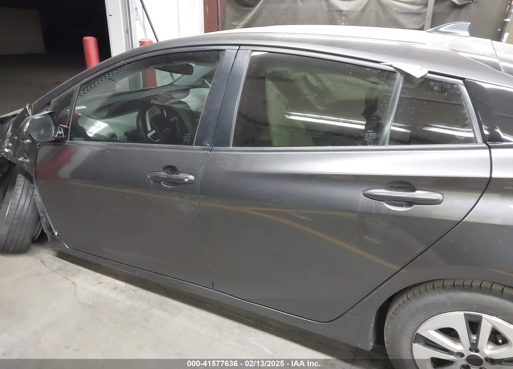 2018 TOYOTA PRIUS VIN: JTDKARFU6J3553871