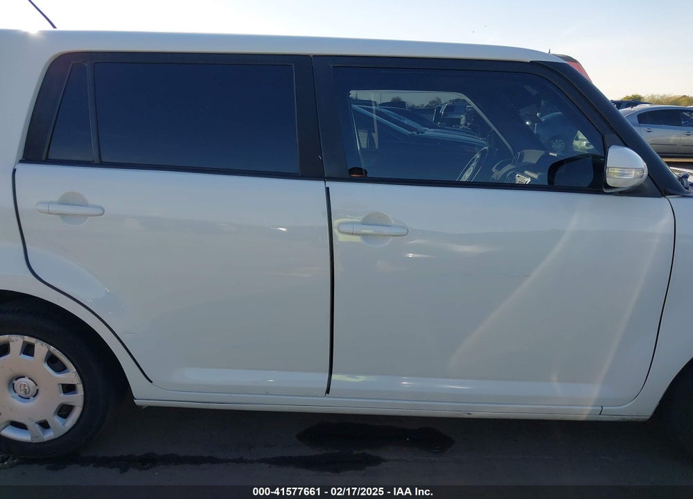 2013 SCION XB VIN: JTLZE4FE1DJ033998