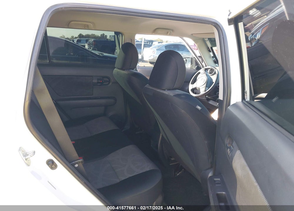 2013 SCION XB VIN: JTLZE4FE1DJ033998