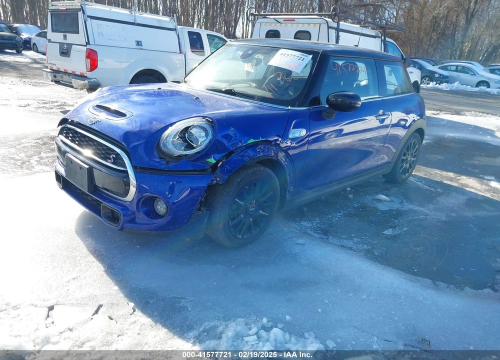 2020 MINI HARDTOP VIN: WMWXR5C05L2L43423