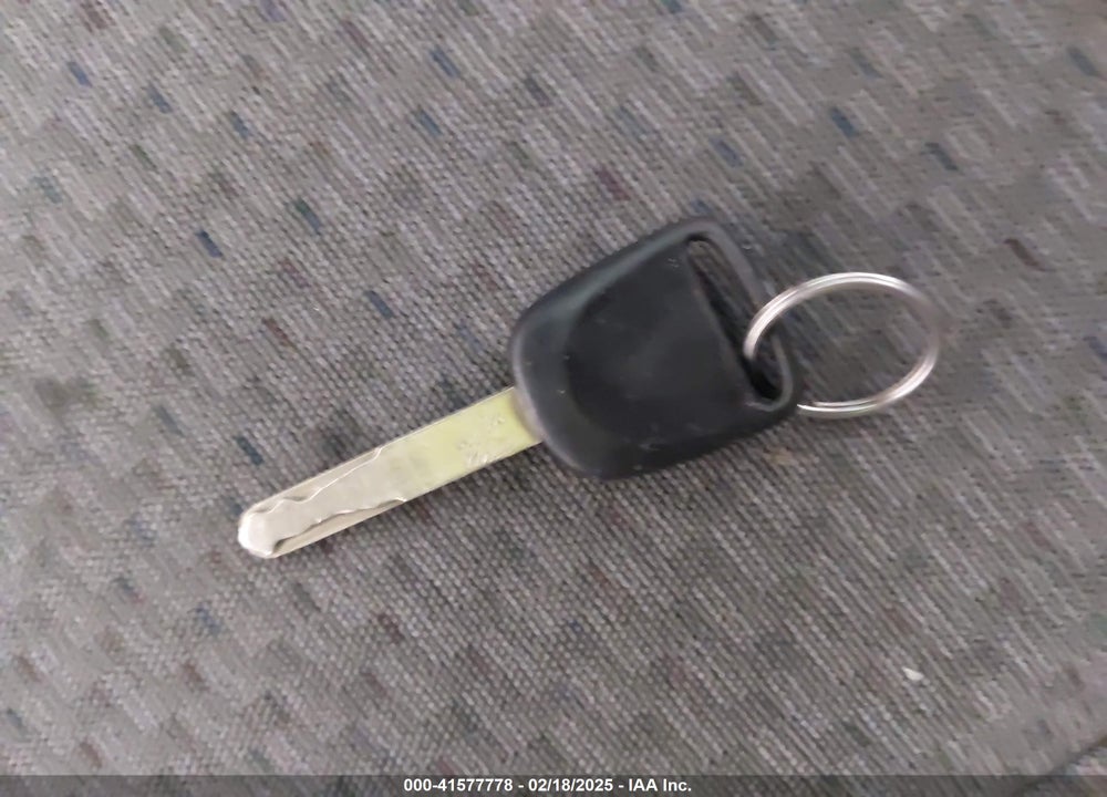 2004 HONDA CIVIC VP VIN: 2HGES16334H626524