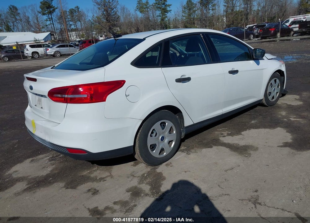 2018 FORD FOCUS VIN: 1FADP3E21JL201226