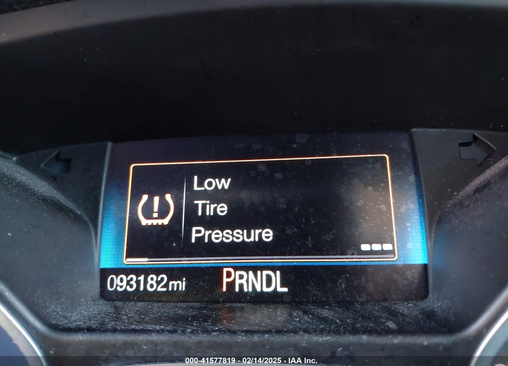 2018 FORD FOCUS VIN: 1FADP3E21JL201226